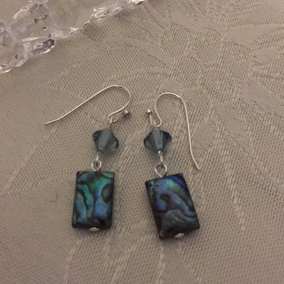 Genuine Abalone and Swarovski crystals earrings. - Picture 4 of 7